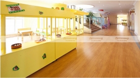 郑州幼儿园塑胶地板施工价格多少钱一平方
